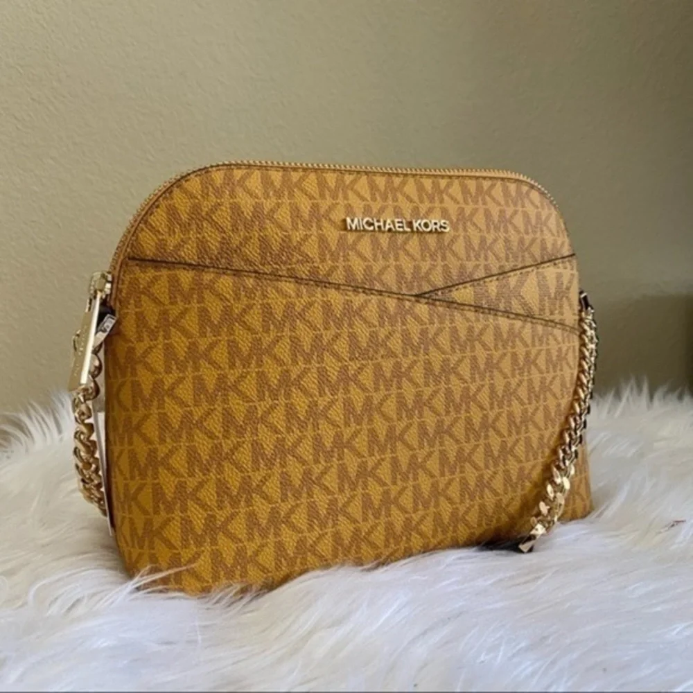 New Michael Kors Jet Set Travel Medium Logo Dome Crossbody Bag - Picture 2 of 13